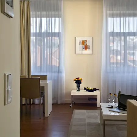 Ξενοδοχείο Mamaison Sulekova 4*