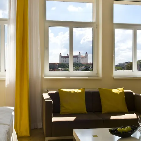 Mamaison Sulekova Otel