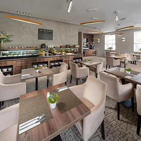 Hotel Mamaison Sulekova 4*