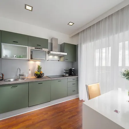 Mamaison Sulekova Otel