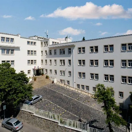 Szálloda Mamaison Sulekova
