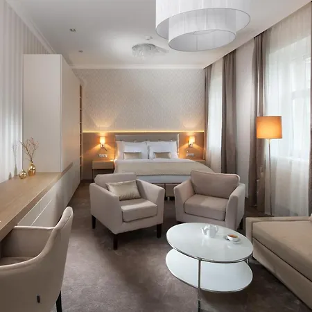 Hotel Mamaison Sulekova 4*