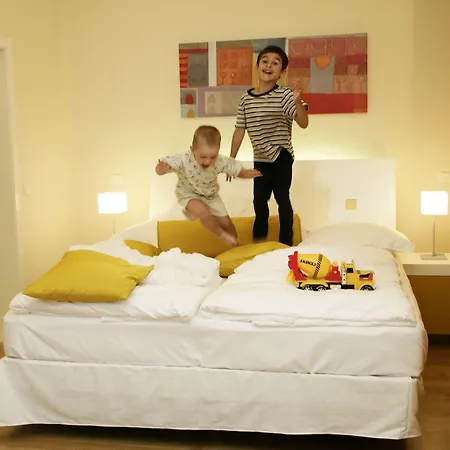 布拉迪斯拉发苏利科夫玛麦森住宿酒店 酒店