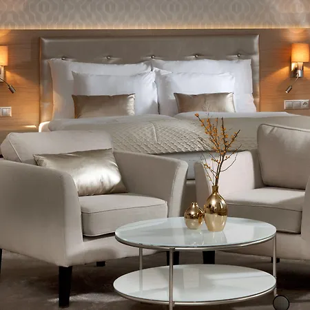 布拉迪斯拉发苏利科夫玛麦森住宿酒店