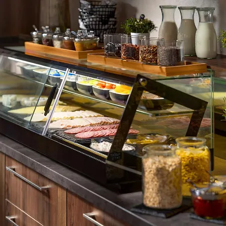 布拉迪斯拉发苏利科夫玛麦森住宿酒店