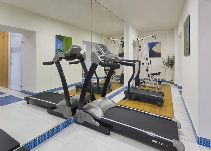 Szálloda Mamaison Sulekova 4*